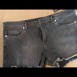 BlankNYC The Astor Cutoff Shorts